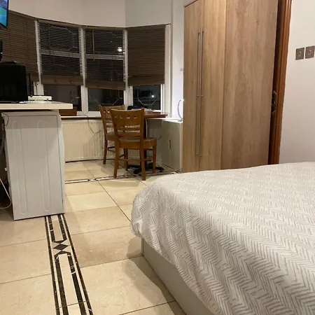 North London Studio Apartment Buitenkant foto